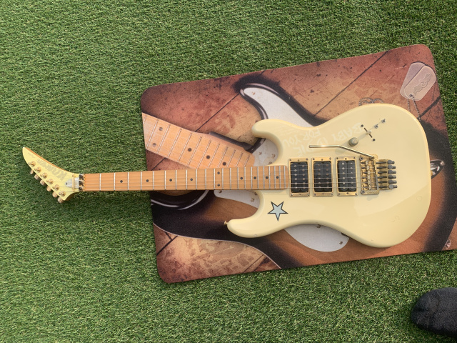 TommyGuitars.com